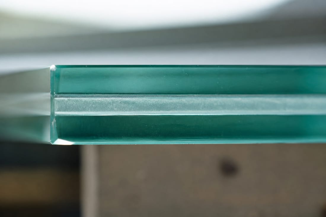Beispiel: Verbundsicherheitsglas im Querschnitt